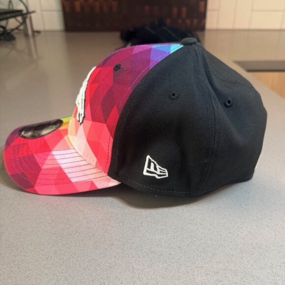 New Era Men's Pink Denver Broncos 2023 NFL Crucial Catch 39THIRTY Flex Hat - Picture 2 of 10